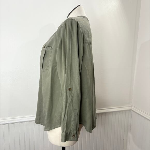 J Jill Plus Size 2X Top Button Up 100% Tencel Olive Green Roll Tab Sleeve V Neck - Picture 9 of 14